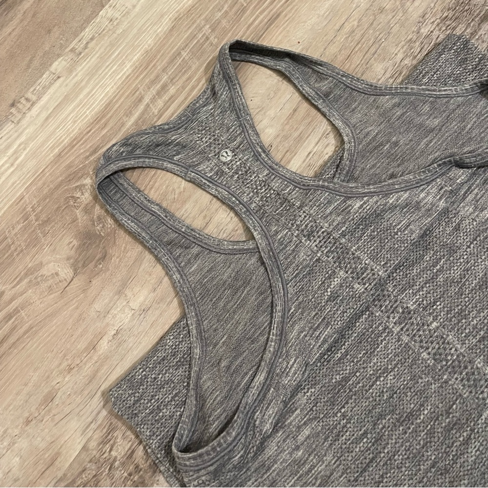 Lululemon Swiftly Tech Racerback Tank Grey Size 10